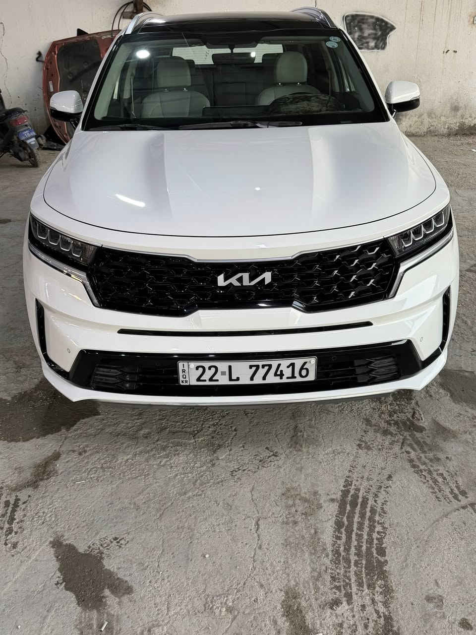 سورنتو ٢٠٢٣ خليجي فول مواصفات 1/1
ستة سلندر محرك 3500 بارنوما 7 اركب 
 بانوراما گير ماوس
سبعة راكب
بصمة وتشغل عن بعد
رقم اربيل تحويل او وكاله
4 وضعيات قياده
كشن جلد كهرباء
السيارة بعدها جديدة
جي بي اس 
حساس امامي خلفي
اشاير مري مري شفط
شفتات
سايد بريك بصمه
اوتو هولد
مانع منحدرات
مانع نزلاق 
لد متغير 
شاحن وايرلس
كشنات خلفي كهرباء
المواصفات المعروفة عدا فور ويل ما يجي بالأربيل
ماشية 19 الف كم
السياره بيها بارد بجاملغ الخلفي وقبق صندوق بي شويه صبغ 
باقي السيارة نظيفة جدا عدي فديو توضيحي 
مكاني كربلاء
للاستفسار  ***********
واتساب موجود 

.:: السعر خاص ب رسالة خاص::.
