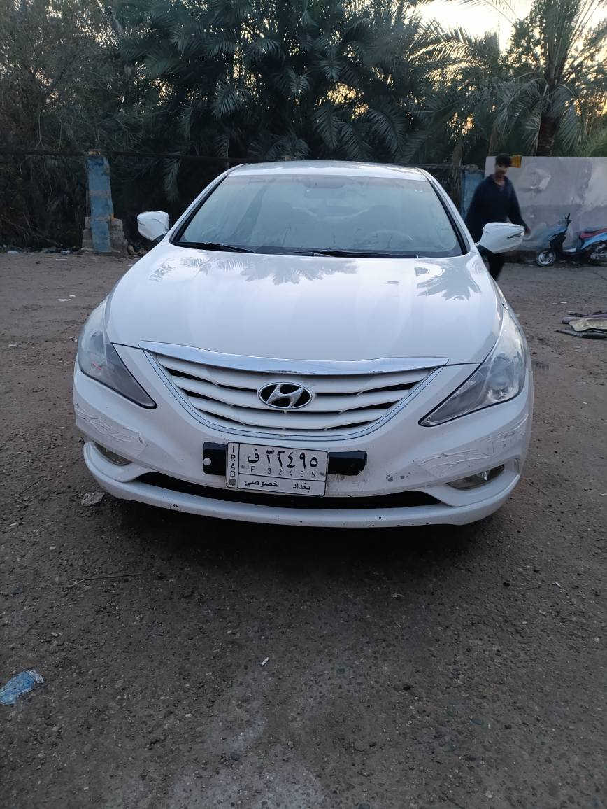 سـلام عليكم 
سعر مناسب جدن 
سـوناتا 2013 خليجي 
مكينه 2400 دوش 
كشن كهربائي شفتات ستيرن 
تحكم ستيرن جهتين 
حساسات خلفيه 
  تبريد قتعتين 
رقم بغداد مشروع وطني 
مكينه وكير خير من الله 
بيه طخه جهت العبري وبدل جاملغ والباب العبري صبغ 
وباردات بصيطه 

كير مكينه حداديه تخم تاير تبريد 
جاهزه 

السعر 110
 وماكو هيج اسعار بس محتاج 

مكاني النجف المناذره
*********** النجف, العراق
