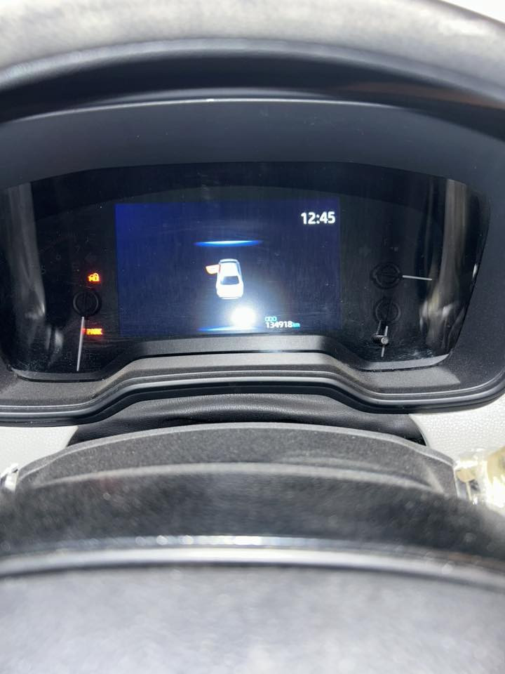 السلام عليكم سياره كورلا هايبرد
موديل 2021 السياره خير من الله 
الكير والمكينه كفاله 
وارد امريكي محرك 1.800 
ممشى 134,918
رقمها بغداد خصوصي تحويل ثاني يوم السياره عليها غرامات والغرامات عليه 
مكاني واسط كوت زين القوس السياره بلواقع انضف من الصور بهواي 
التواصل ***********
