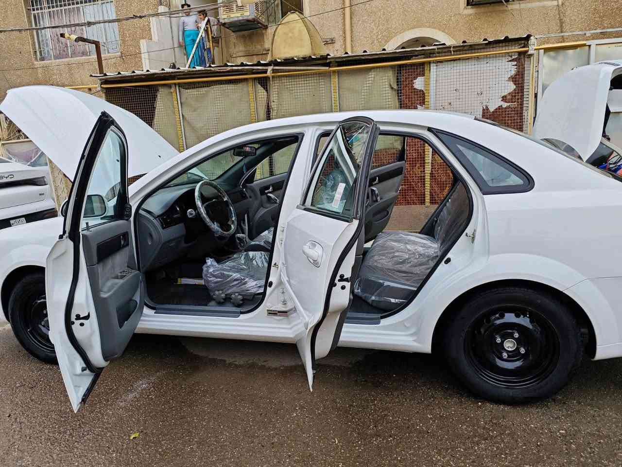 السلام عليكم اوبترا موديل 12السياره جديد وضع الشركة مكفولة من كلشي ماشيه 80الف السعر 112وبيه مجال الاتصال ***********. اخوان إلي ميعجبه السعر لايعلق تعليق سلبي رجائن
