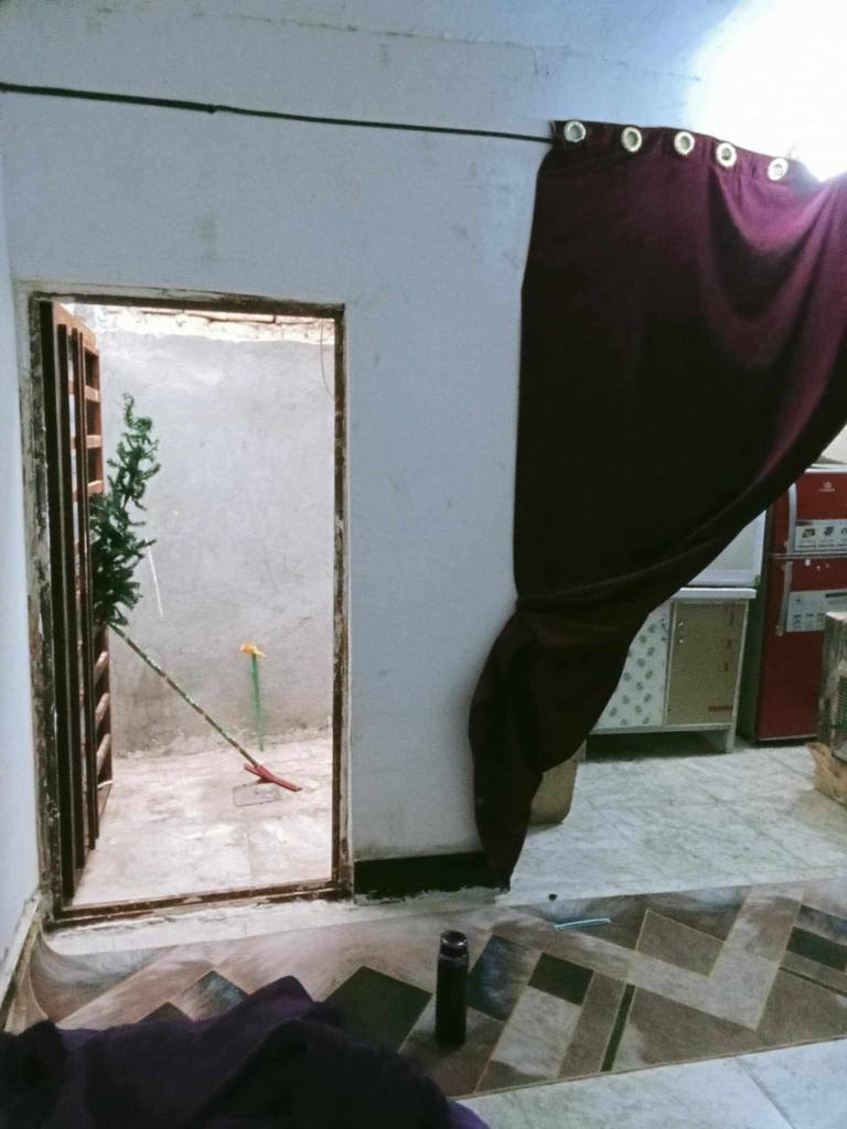 بيت ٥٠ متر عقد زراعي للبيع 12 مليون وبي مجال  معاملة ميزانية كهرباء موجوده باقي استلام ميزانيه  مكشؤفه +غرفه +صاله+مطبخ  داخل صاله +كهرباء كامله تأسيس+ماء تأسيس.بيت كامل 
عنوان نجف حي ميسان  مدرسة العاصمه بالفرع *********** النجف, العراق
