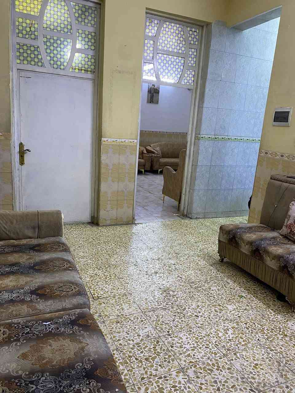 الدار للبيع ..
بيت مساحتة 110 واجهة 10 مسلح طابقين قطاع 23 
السعر 190 
للاستفسار ***********
