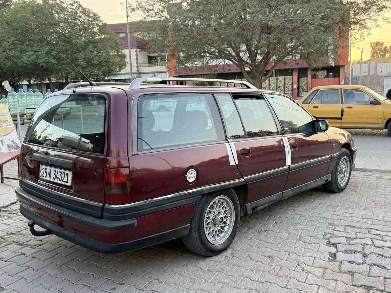 اوميكا استيشن 93رقم كركوك مشروع وطني سنويه رقم جديد محرك 20 شرط تحويل سعر 38 ورقه عنوان كركوك شورجه رقم موبايل *********** او ***********
