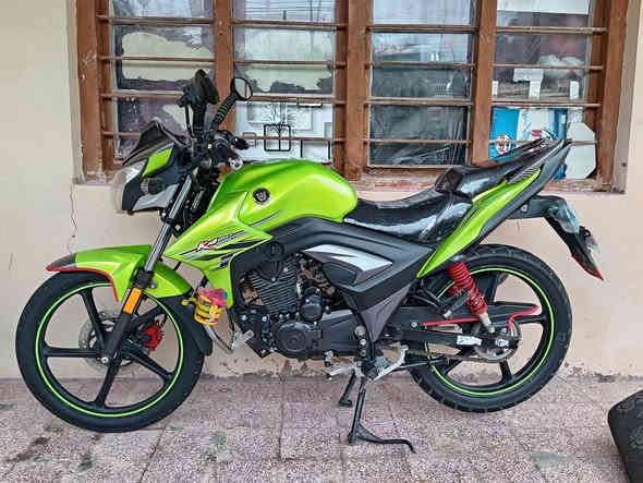 السلام عليكم
دراجه هاوجي للبيع جديده فوول
موديل2021
مسجل او كامل عربي
السعر 16$ اوبي مجال للشراي
مكان الرمادي
الاستفسار ***********
