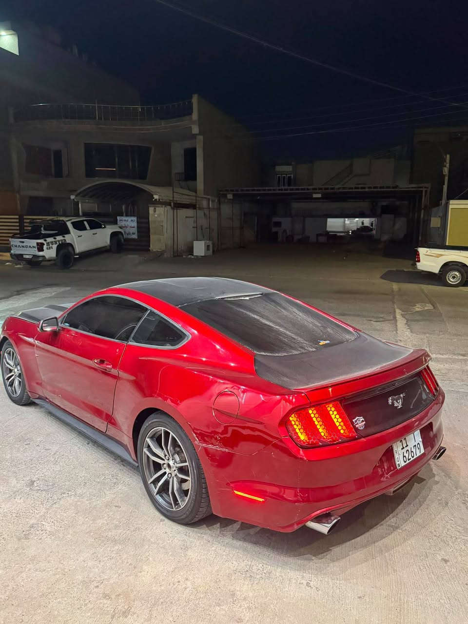 سلام عليكم فورد موستنك ٢٠١٧ ايكو بوستك 
مكينه 2300 تيربو 
تخم تاير جديد 
نوزلات جديده 
بلاكات جديده 
عبوه فيت بم جديده
السياره عليه ادامه كامله
عليه شوته ايرايد 
كروز بورلا 
عطاس
سياره بيه برمجه طلقات 
بيه ملاحضات بسيطه 
السعر ١٠٨$ وبيه مجال
*********** بغداد حي الجهاد
