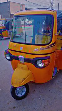 بياجو موديل 21 أوراق اصولي التك تك كامله مكمله كلشي مناقصهه كهربائية د...