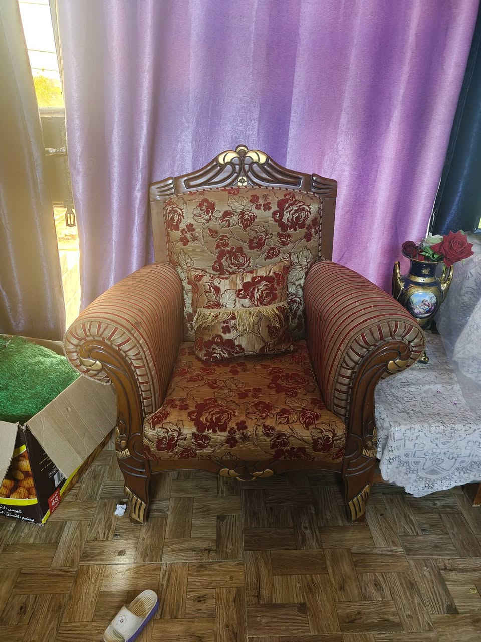 السلام عليكم ورحمة الله وبركاته
- عندي هذا التخم خشب زان 10مقاعد سعرة 350

- مسجل شغال بس المشكلة الواير مالتة ضايع بسبب التحويل من بيت لبيت السعر 35 قفل

- غسالة جديدة استعمال مرة واحدة فقط سعرهة 75 قفل

- ميز تلفزيون خشب صاج  40 قفل

- سبرتاية اصلي السعر  40 قفل

الموقع بغداد /الدورة

للتواصل ***********
