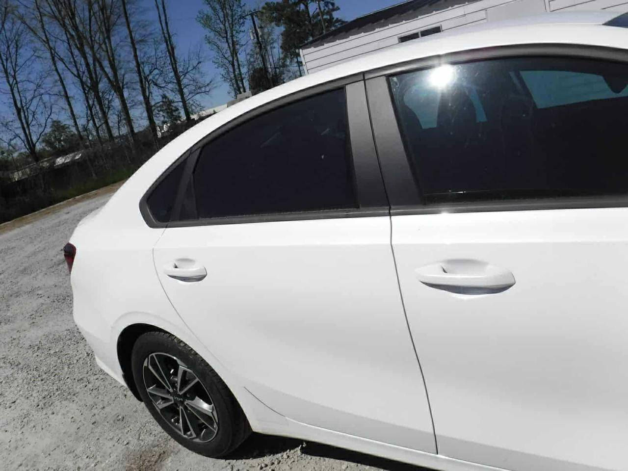 السلام عليكم كيا فورتي 23 ماشي 14,000 السياره كلش نظيفه ما يحتاج لها اي شيء سياره كامله من كل شيء جير صدر السياره ما ماشي يعني مضمومه السعر 147 ***********
