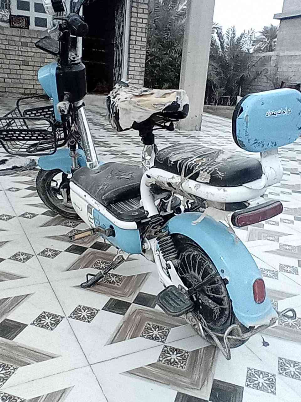 سلام عليكم دراجة شحن للبيع سعر 100 رقم ***********
