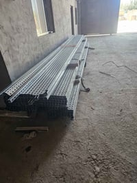 يتوفر لدينا صبات لهيكل الطاقه وزن 50 كيلو  وبمواصفة C30 خبط جاهز  وبسع...