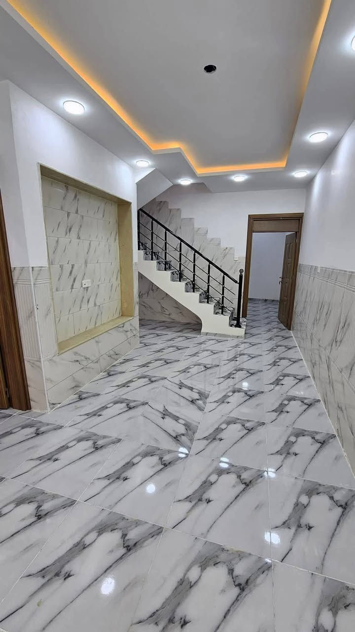 السلام عليكم ورحمه الله وبركاته
اهلنا في محافظه واسط الحبيبه ♥️
يتوفر لدينا بناء بنضام النقد والاقساط وحسب المواصفات المطلوبة من قبل صاحب المنزل عمل درجه اولى تسليم مفتاح مواد مفحوصه مختبر 

العمل يكول كل آتي 

1-يتوفر لدينا نضام النقد يكون الدفع على شكل دفعات توخذ كل دفعه بعد انجاز الفقرات المتفق عليها بل عقد 

2-يتوفر لدينا بناء بنضام الأقساط 
يكون بإعطاء نصف مقدمه والباقي قسط شهري حسب دخل صاحب المنزل (تسلم المقدمه على شكل دفعات وليس دفعه واحد) تقسم على فقرات العمل المنجزه وبعدها نستمر في القسط الشهري المتفق عليه بين الطرفين 

3- جميع المواد المستخدمه في البناء هيه مواد مفحوصه مختبريا 

4- يكون تحديد سعر المنزل الكلي حسب المواصفات المطلوبة من قبل صاحب المنزل تحسب الكلفه على ضوء المواصفه

5-يكون هناك عقد بين الطرفين يذكر فيه جميع الفقرات والمواصفات المتفق عليها بين الطرفين 

6- تحدد مده الانجاز+ المواصفات 

7- توجد هناك صيانه مجانيه لمده سنه كامله بعد تسليم المنزل لاي خلل يحصل 

8- اعمالنا تشمل ( بناء من الأساس الى تسليم مفتاح+اعمال ترميم+ اصباغ+ عمل السطوح+ صب ارضيات الخ......
للتواصل الإتصال على الرقم ا 👇👇 
***********
