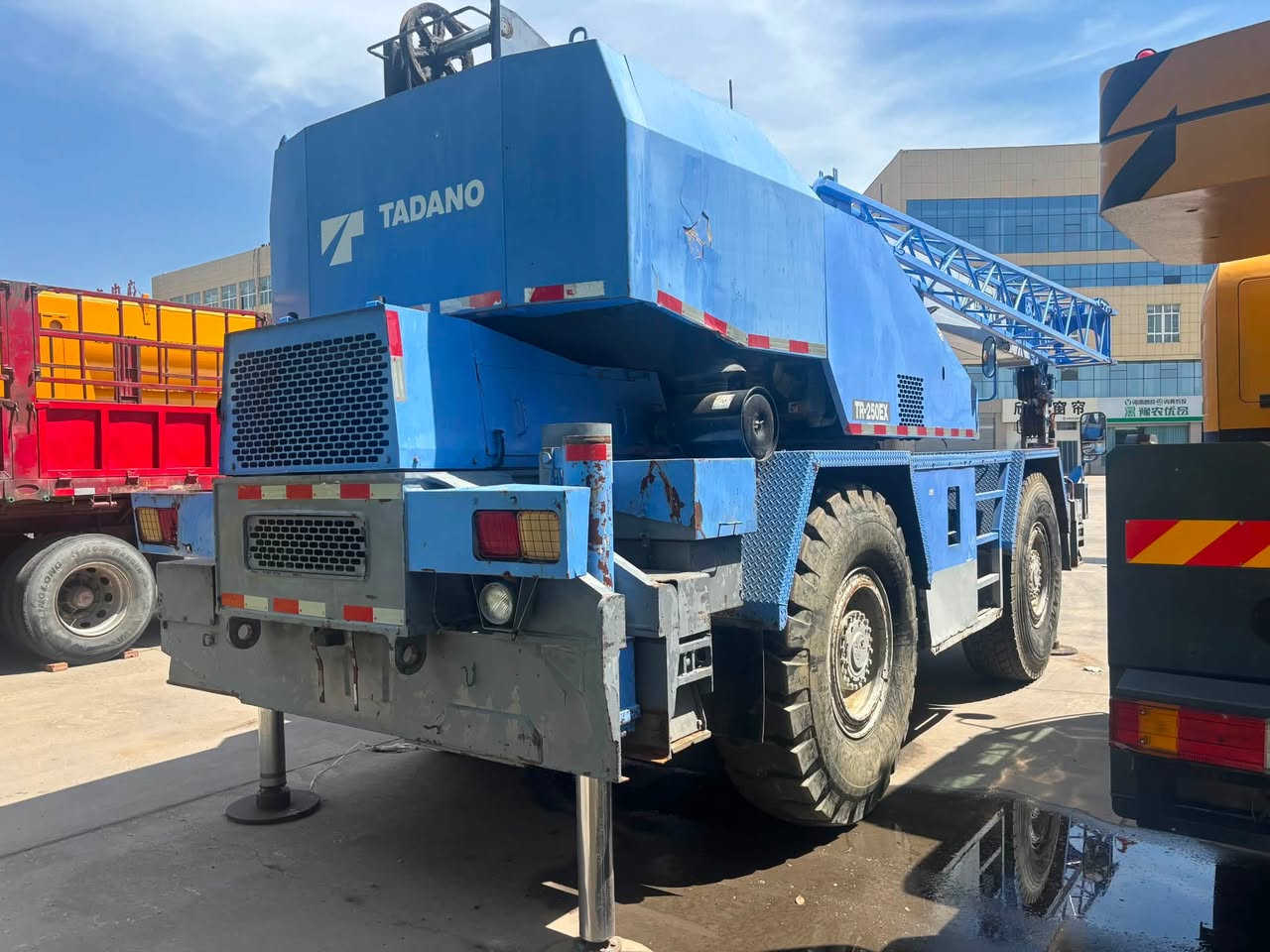 TADANO TR-250EX CRANE
For sale: Japanese original imported TADANO TR-250EX crane, equipped with Mitsubishi 6D14-T engine, 445/95R25 tires, and 4-wheel steering. Location: China. Contact: 
Whatsapp: +86 13526170326. 
Tel/WeChat: 86 13526170326.
#TADANO#CRANE 

出售日本原装进口TADANO TR-250EX 起重机，三菱6D14-T发动机，445/95R25轮胎，4轮转向。停放地点：中国。
联系方式：Whatsapp:+86 13526170326.            
电话/微信：86 13526170326（杨）
#起重机#吊车


**إذا كنت صاحب هذا الإعلان وتريد حذفه لأي سبب، رجاءا أرسل رسالة إلى الدعم الفني**