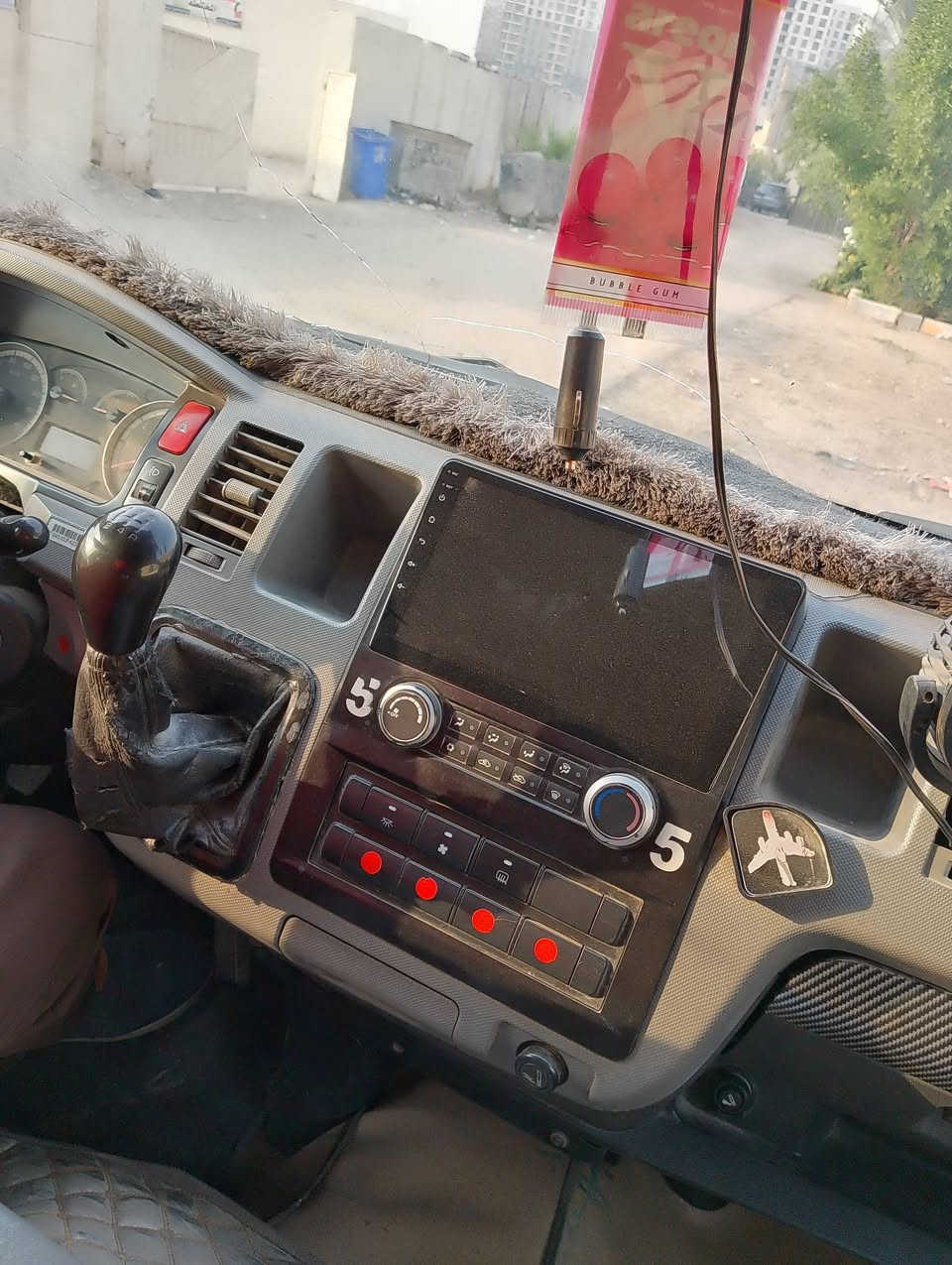 السلام عليكم فتون عريضة عالية 2015 بسمي مكينة خير من الله داخل جديد منظومه غاز باب كهربائي حداديه خير من الله  مرور. هيئة ضريبة مصفره السعر  95 ورقة مكان السيارة بغداد ***********
