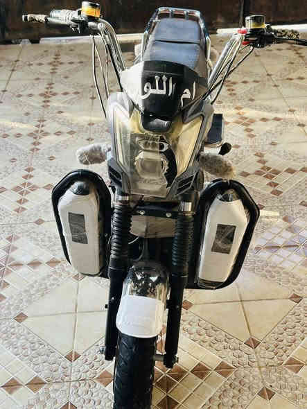 السلام دراجه شحن للبيع خمس بطاريات حجم 34دراجه نضيفه كهربائيات كامله السعر 600وبيه اشوي مجال المكان اديالى الخالص حي الحيسن الاستفسار ***********
