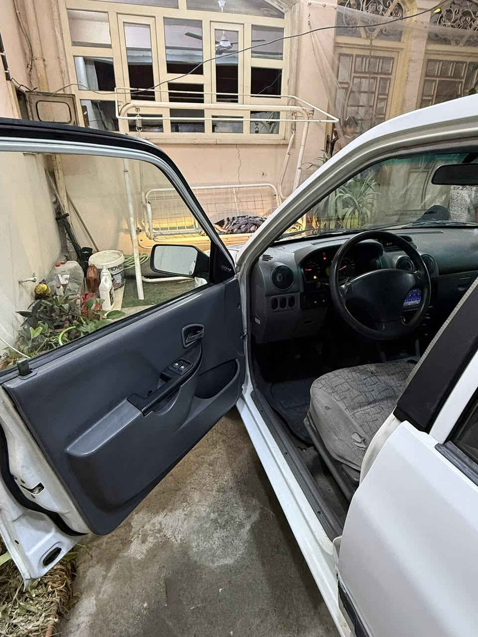 سيارة سايبا 2012 للبيع
كير  ومكينة  شرط 

سيارة نظيفة مال بيت

بيها  ملاحضات قليله 

سنوية ورقم جديد  شرط التحويل باسمي 

السعر 42 وبيها مجال بسيط
للاستفسار مراسلتي على صفحتي الشخصية


**إذا كنت صاحب هذا الإعلان وتريد حذفه لأي سبب، رجاءا أرسل رسالة إلى الدعم الفني**