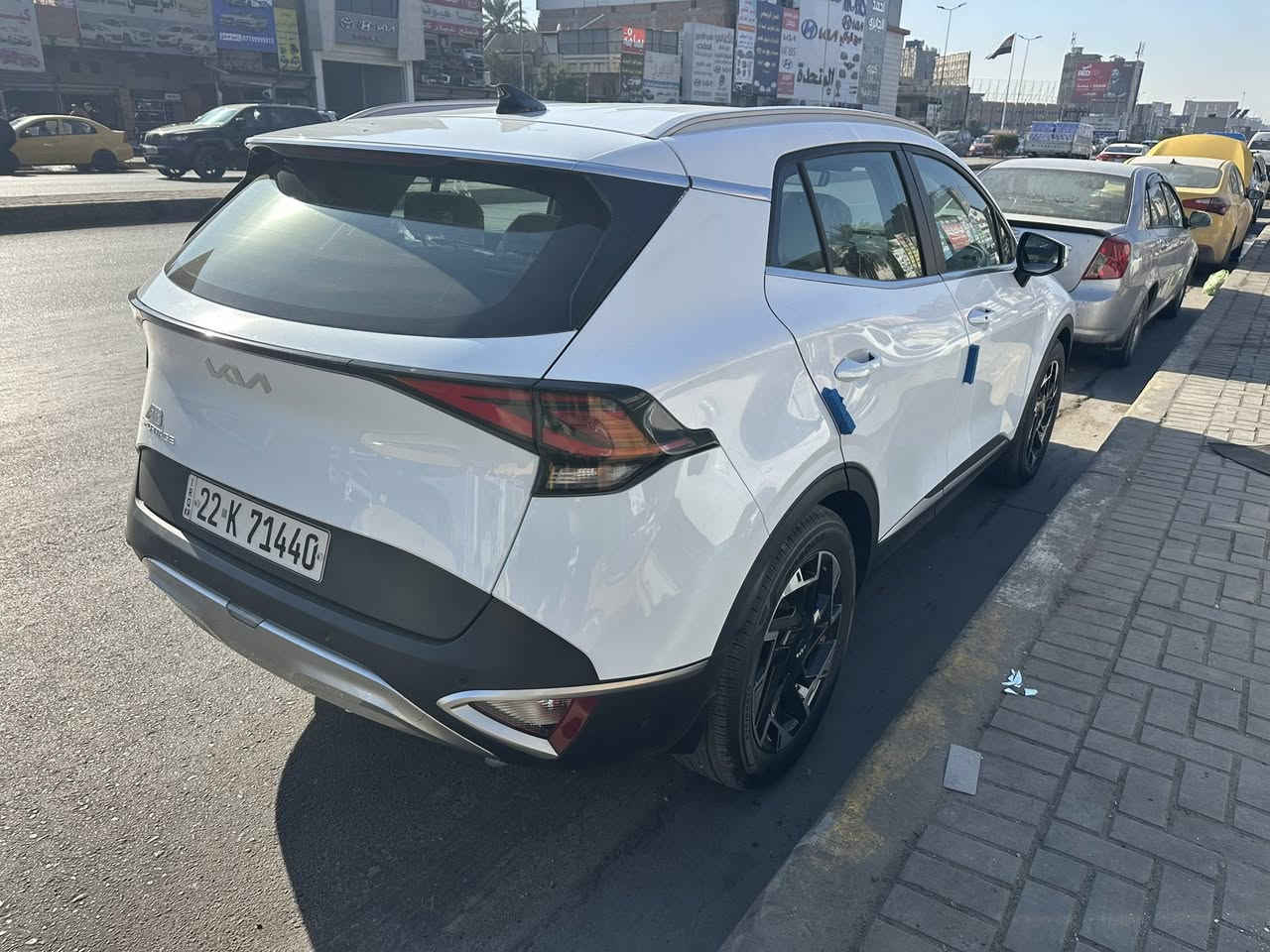 السلام عليكم كيا سبورتج موديل ٢٣ رقم شمالي جديد سياًره مقفوله عامه ماشي ٦٥ الف سعره ٢٠٨ بي مجال بسيط ***********
