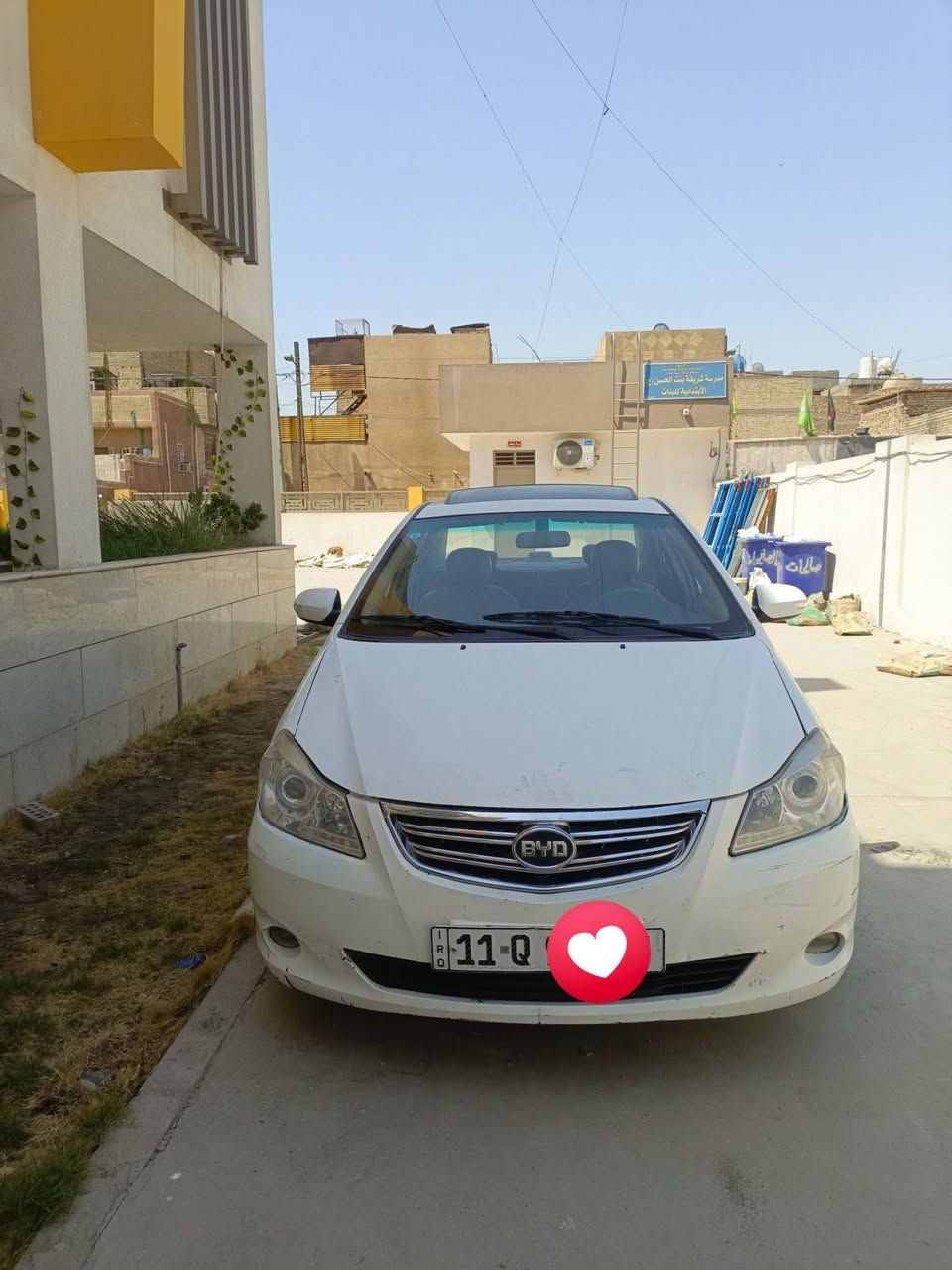 السلام عليكم  بيوايدي G3رقم بغداد2013 سنويه لل30 تحويل ثاني يوم كير اوتو مكفوله من كير ومحرك وتبريد تخم تاير جديد حداديته جديده بيها جاملغ الامامي صبغ لاضربه لاتبديل لاخياس ماشيه ١٢٨  للبيع سعر 53 وبي مجال  مكاني بغداد لكماليه ***********
