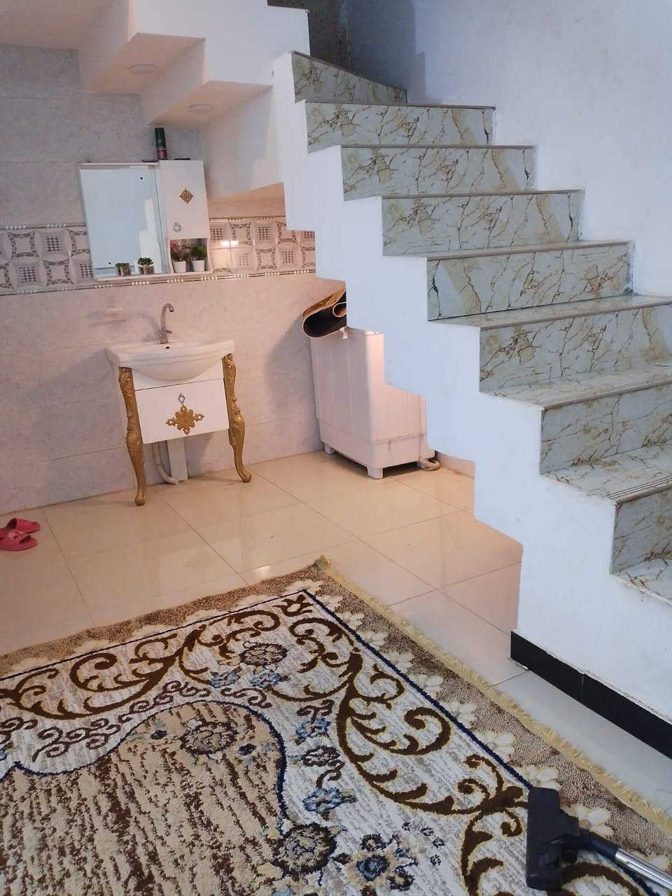 واجهة 5 نزال 20
منطقه الفحامه 
سند 25
رقم الهاتف ***********
