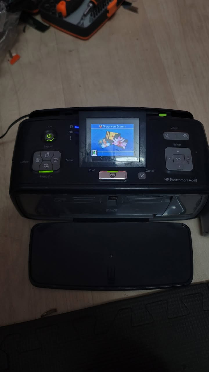 السلام عليكم
طابعتين hp مال صور شغالات بس تحتاج تنظيف للكاترج
السعر 25


**إذا كنت صاحب هذا الإعلان وتريد حذفه لأي سبب، رجاءا أرسل رسالة إلى الدعم الفني**