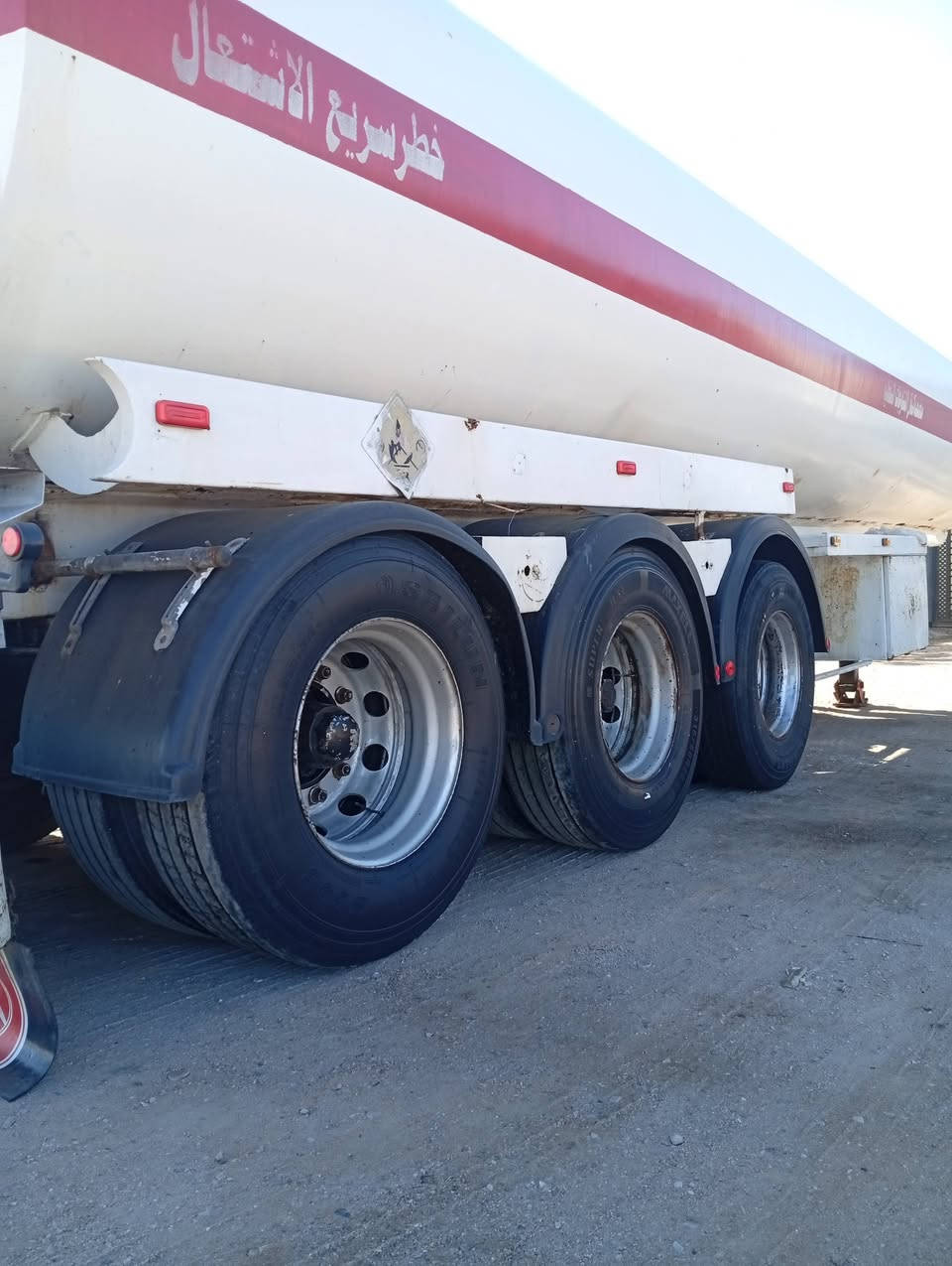 سلام عليكم تانكي سجاد مديل 18جوبلس تخم تاير تانيكي بس تعال اربط وشتغل ما ناقصه كلشي 36بياضات و33سوادات مكاني البصره الدير سعر 65 رقمي ***********
