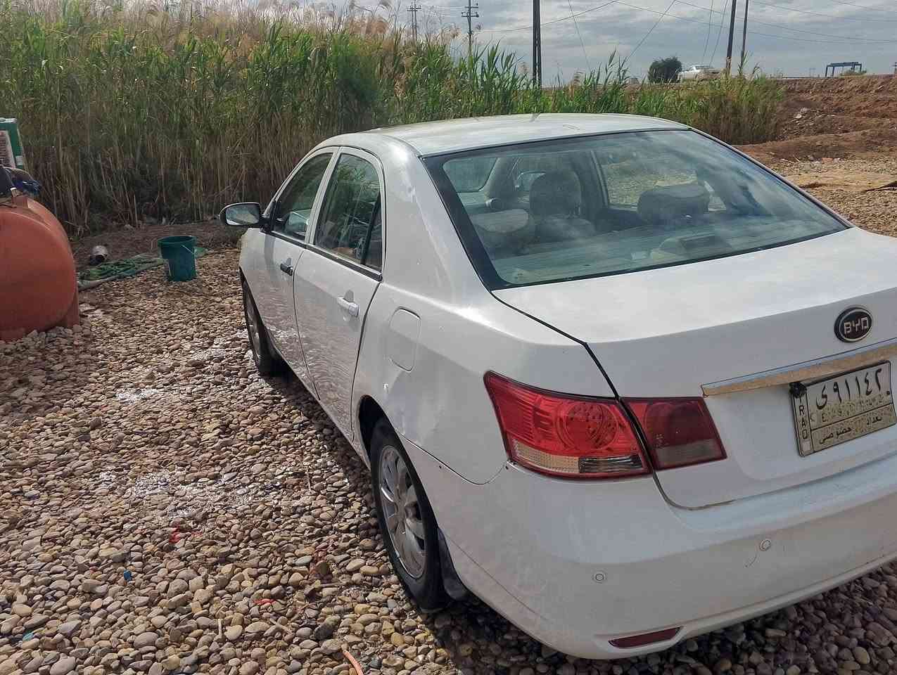 السلام عليكم بي وايدي حادث جاملغ خلفي بدون دواخل g3كير محرك خير من الله كير عادي حدايديه 70 بل 100 تبريد شغال كهربائية كامله دواخل حلوه جديده شاشه بانو رامه رقم بغداد شرط التحويل عليه غرامه 200 اينزلن من السعر مكاني واسط كوت السعر 45 اوبيه مجال***********
