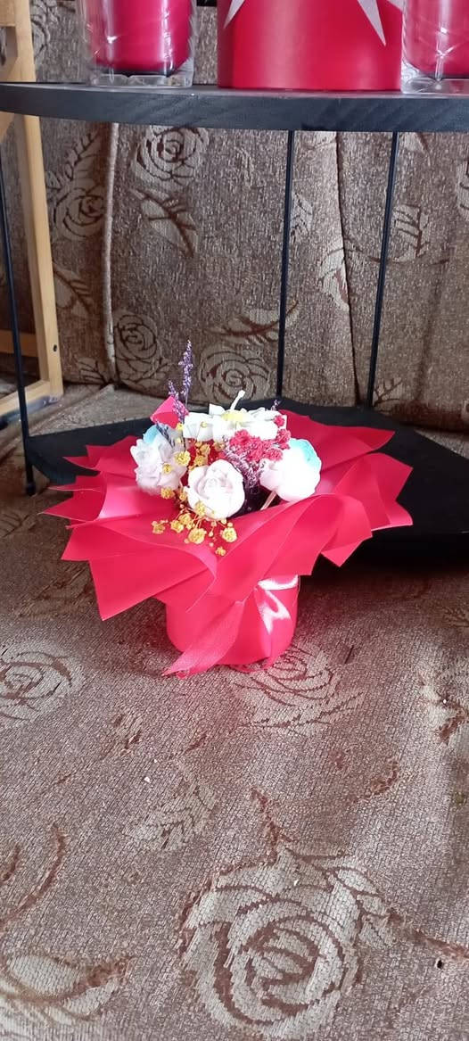 🌸 شموع بوكيات الورد – شغل يدوي فاخر 🌸
بوكيه أنيق يجمع بين جمال الورد وسحر الشموع ليضيف لمسة دفء ورومانسية لأي مكان 🤍
🌹 تصاميم ناعمة بألوان مميزة
🕯 فوحان هادئ ومريح
✨ تفاصيل مرتبة بدقة وحب
✔ مناسب للهدايا
✔ مثالي لغرف النوم والمجالس
✔ قطعة ديكور تبقى ذكرى جميلة
الكمية محدودة ✨
للحجز والاستفسار مراسلة خاص 📩
#شغل_يدوي #شموع #شموع_معطرة #بوكيات_ورد #شموع_بوكيات #ديكور_منزلي #هدايا_مميزة #فكرة_هدية #منتجات_يدوية #تنسيق_ورود


**إذا كنت صاحب هذا الإعلان وتريد حذفه لأي سبب، رجاءا أرسل رسالة إلى الدعم الفني**