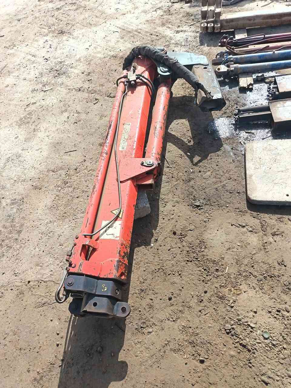 ***********
***********
