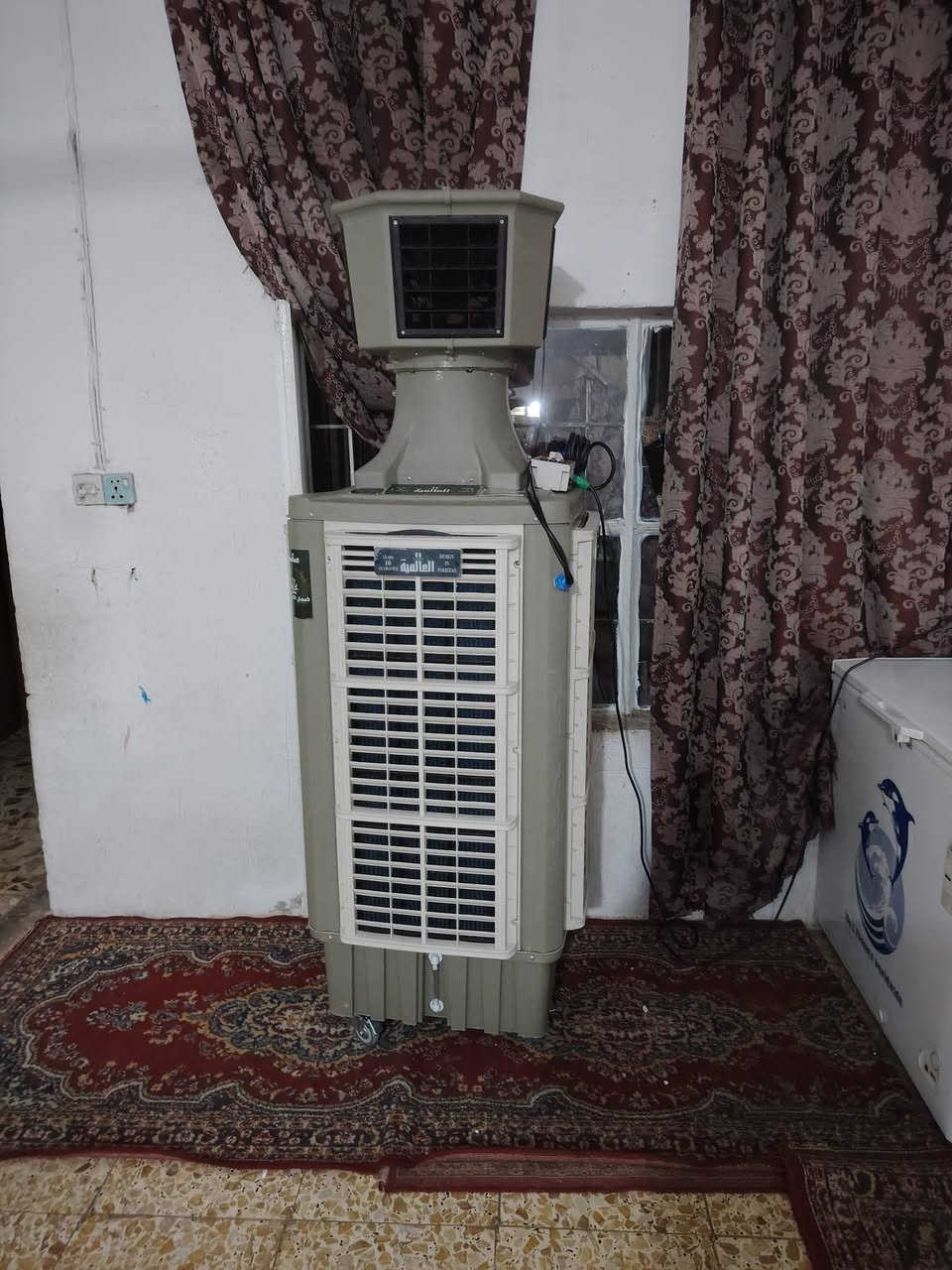شباب مبرده البيع نضيفه ستعمال سبوع حجم 70  سعر 450 قفل 
مكان المعامل الباويه  رقم واتساب  ***********
