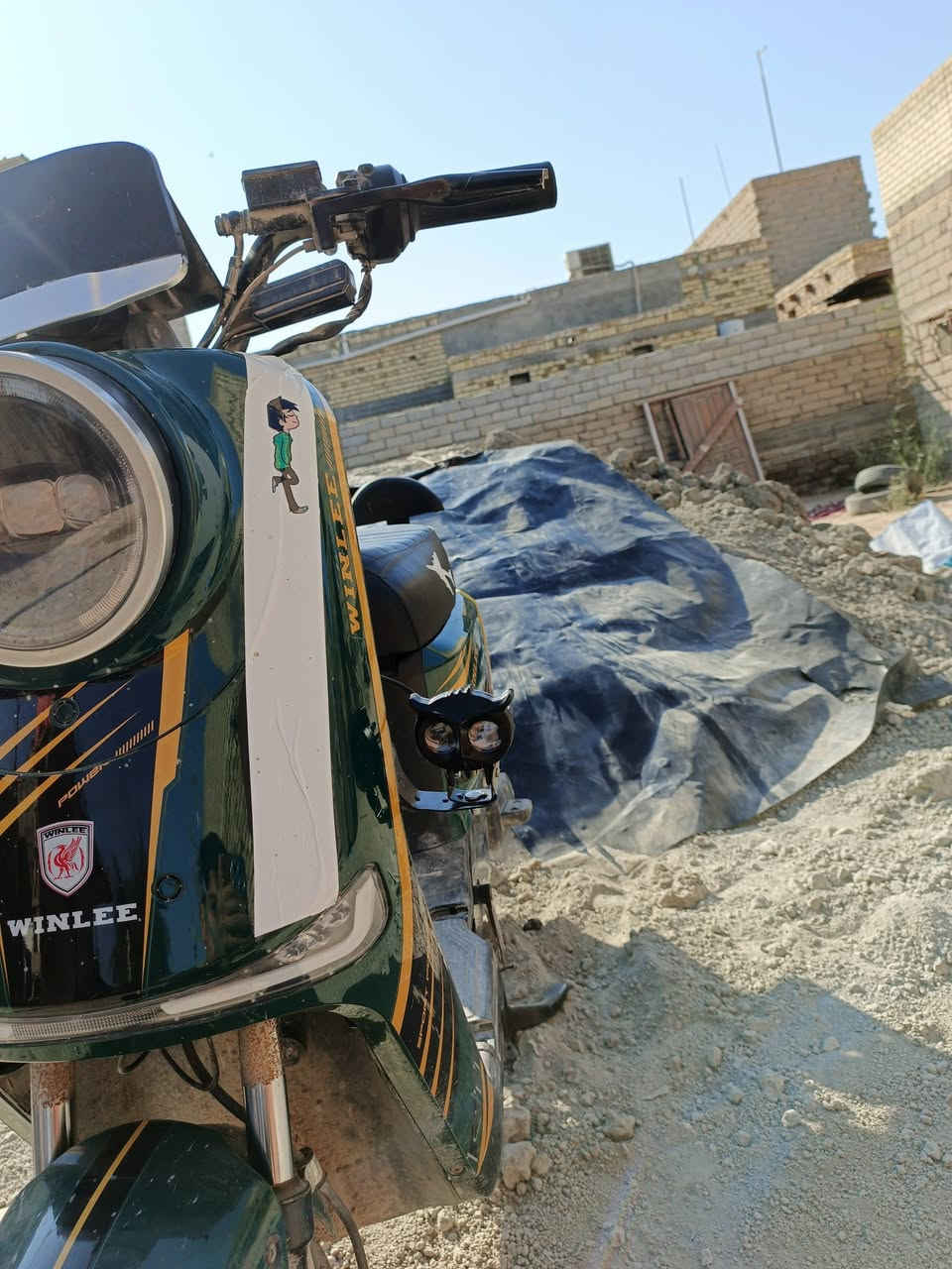 سلام عليكم دراجه R11 للبيع نضيف السعر 650 بيه مجال رقم ***********
