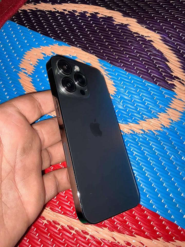 13 برو بس برو الزغير 256 جهاز جديد لوك كله شغال مابي اي خلل وعطل. مسج قطّعه اصليه وضع شركه بطاريه90 بلاد السعر 500 بي مجال حك الجيه شراي خاص بغداد الشماعيه ***********
وموجود واتساب
