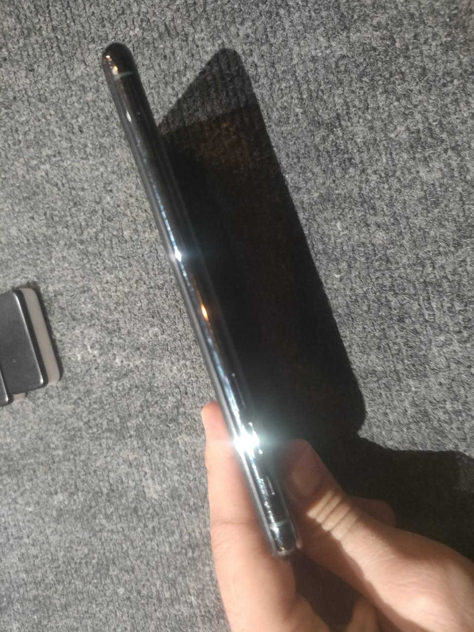 سلام عليكم ايفون ١١ برو ماكس للبيع 
مبدل شاشة اصلية ٣ خيارات 
ذاكرة ٢٥٦

بطارية ٧٣٪شحنة كلش زين

جهاز كلش نظيف ولا شخط بي شرط كله شغال انطي بي ضمان شكد متريد 
ويا سماعات ايربود + ساعة صناعة الأماني وياهة ٣ سيورة ربط عربي 

السعر ٣٠٠ 
مكاني بغداد العبيدي 
الرقم ***********
