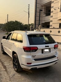 جيب كراند شيروكي S موديل 22 خليجيه وكاله هارلم ماشيه 50 مكفوله كفاله ع...