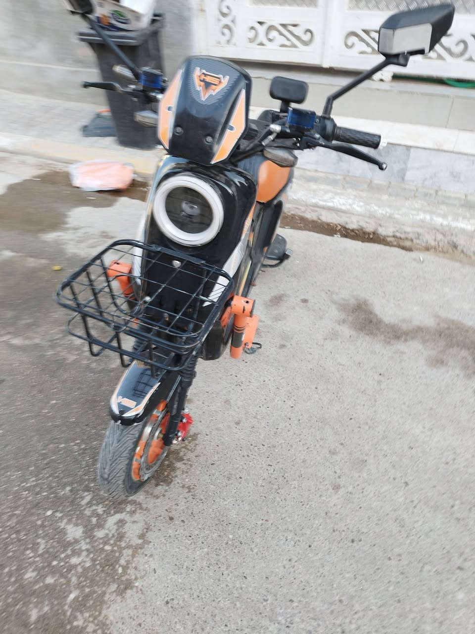 درجة شحن HIS
H900
اربع سرع
سرعة ٩٩
بطاريات فول 
تاير خلفي جديد
رجوع للخلف نظام R
شاشة جبيرة تفاعلية
تقرة الاعطال.
بلوتوث
جنطة امامية.
حامل وشاحن تلفون
لايت لد عالي ناصي
نشرات مع اللايت
اشارات يمين يسار ٤
بيها نقص قفل الجنطة مكسور.وغلاف البك لايت مكسور فقط.شغال.
ودواسات الرجلين ، البلاستك مكسور فقط.

السعر ٤٧٥ الف

مكان بعقوبة التحرير 

متواجد خاص.راسلني وتدلل.


**إذا كنت صاحب هذا الإعلان وتريد حذفه لأي سبب، رجاءا أرسل رسالة إلى الدعم الفني**