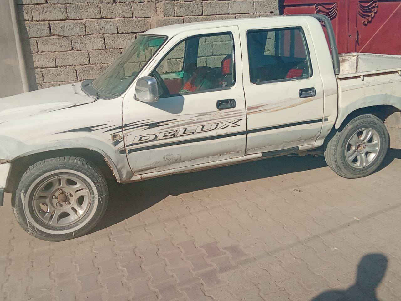 السلام عليكم
سياره للبيع دير 2008 ادوات مكينه و كير مكفول و حداديه خير من الله السعر 12 ورقه وبي مجال 
للاستفسار خاص او اتصال ‏‪0786 266 0302‬‏
