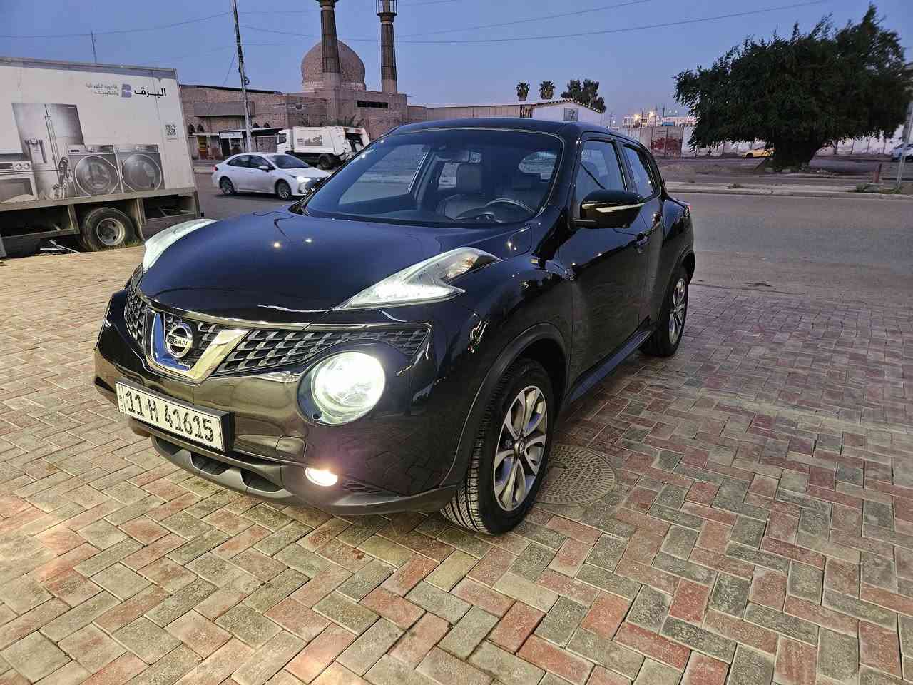 السلام عليكم اخوتي الاعزاء..
من رخصة الادمنين...
سيارة نيسان جوك ٢٠١٨ خليجي فول مواصفات مكفولة كفالة عامة عدا دعامية امامية صبغ..
مواصفات السيارة..
بصمة تشغيل عن بعد...
كراسي جلد ..
تدفئة تبريد كشنات ...
بانورامة ...
اربع كامارت محيطية ...
زراك لايت ...
حساس امامي خلفي ...
رادارات ...
ثلاث انظمة قيادة ...

وبعد هوايه مواصفات ماشية ٩٠ الف كيلو بغداد بأسمي سعرة ١٢٥ ورقة مع المجال الاتصال *********** تحياتي .
