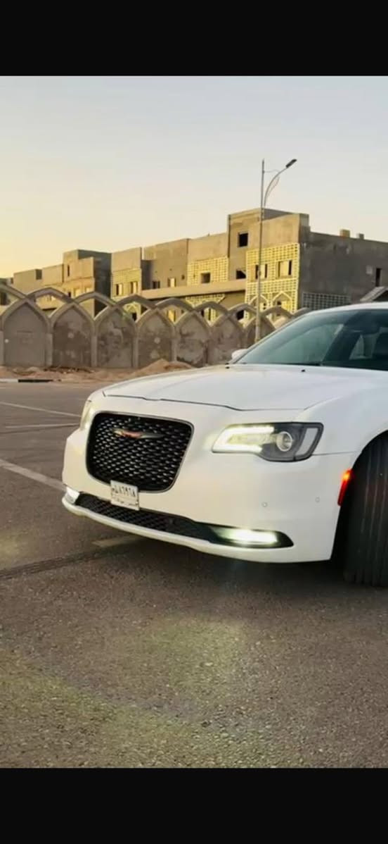 اوباما 2023 اصل فئة s دخول جديد بدون رقم منفيس بأسمي
حادثه موضح بالصور طخات رجعن بارد وتكحيل وبيه 3 قطع بامريكا باب السايق والي وراه والجاملغ الخلفي
السيارة ماشية 89 الف
السياره فول الفول S
بنوراما سلايد 
دمام جنطه 
هيتر بالمري
ترحيب بالمري 
حساسات امامي خلفي
اشاير بالمري 
كشنات جلد S
كشنات كهرباء  ثنينهم 
شفتات ستيرن
كشنات تدفئه
ستيرن كهرباء + تدفئه 
تخم تاير جديد 
كل نقص مابيه الحمدالله  كير مكينه حداديه تبريد كفاله 
السعر270 غير متواجد عالفيس ***********
