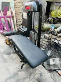 جهاز سيقان خلفي أمريكي نضيف البيع تصال على رقم او مراسله واتساب 077104...