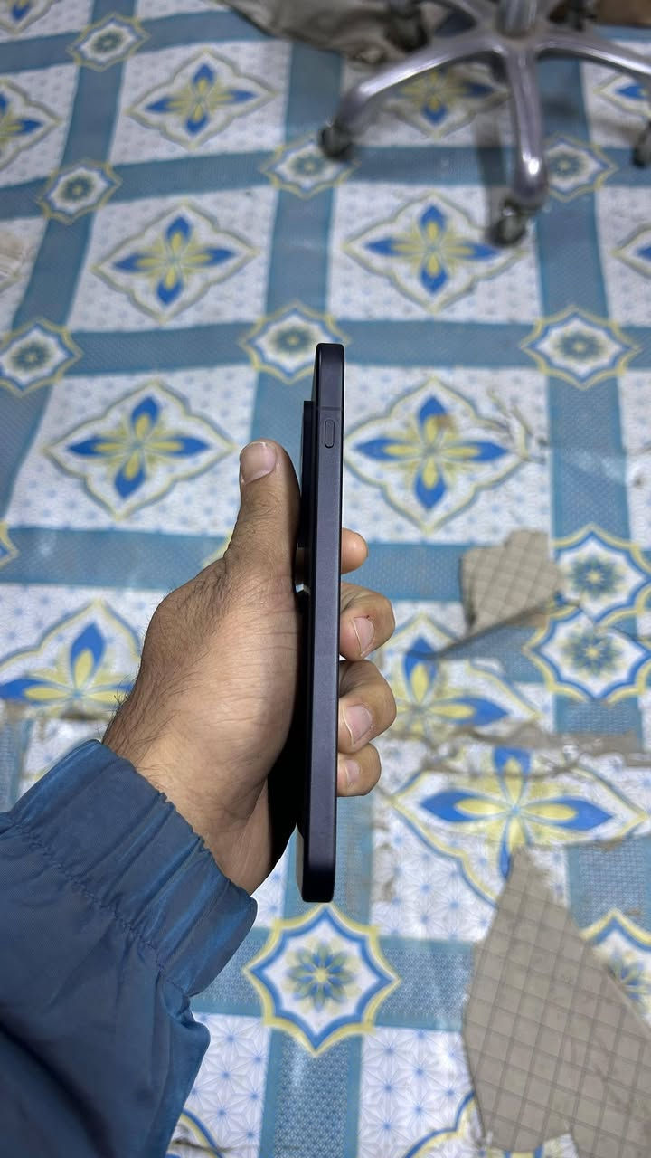 السلام عليكم ون بلص 15 نظافة 100 بطارية 100 ذاكرة 512 نسخة عالمية انتبه عالمية مو صيني ملحقات فقط شاحنة كارتون ضاع مني للبيع السعر 1200 ميعجبك السعر اعبر المنشور مكاني بغداد حي اور بي مجال قليل ***********
