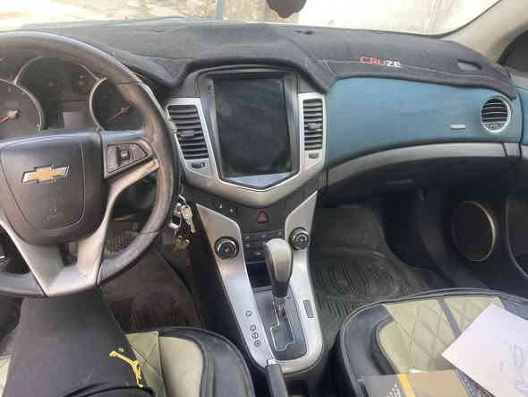 سلام عليكم 
شوفرليت كروز 2012  خليجي رقم اربيل  بيها سونار بالصور موجود محرك 1600  كير ومحرك جدد تريد تحويل تريد وكاله السياره جاهزه من كلشي تبريد ثلج 
كمبريسر راديتر بخاخ  مراوح  قاعده فيت بم 
باتري  داينمو نوزلات جدد شاشه كامره 
السياره كلش نظيفه بس بيها شويه دخانه زركه خفيفه مرات تكطع السعر 75 
***********
