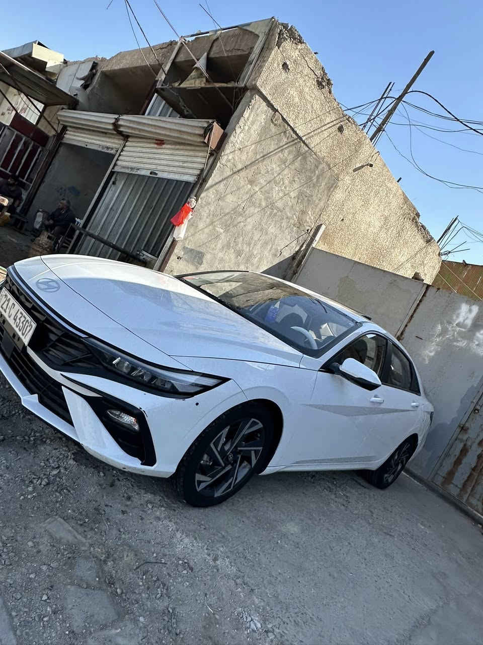 اسلام عليكم
النترا للبيع
موديل 2024
فول مواصفات 
الضرر رصعات في الجاملغ الخلفي مثل ماموضح بل صور 
سيارة ماشية 35 ألف كيلو
سيارة كفالة عامة من كل العيوب
سنوية باسمي تحويل ثاني يوم 
السعر 140 
***********
العنوان بغداد السيدية
