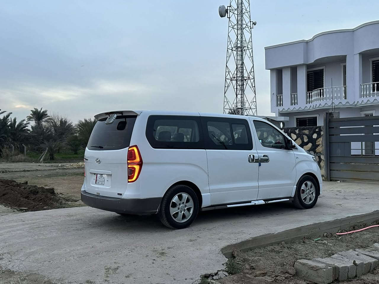 يا الله سلام عليكم للبيع ستاركس موديل 19 اصل دبلو ماشيه 150 الف حقيقي سياره ما مشتغله لا خط ولا عبريه مالت جناي وع ايدي سياره بيه جاملغ خلفي من كوريا وما يحتاج اسولف عن سياره لان ما ماشيه أبدا ولا مشتغله *********** اتصل وبيك خير ودلل مكاني الديوانيه دغاره 
خاص ماكوو لا تدخل اني مكلف بالنشر
