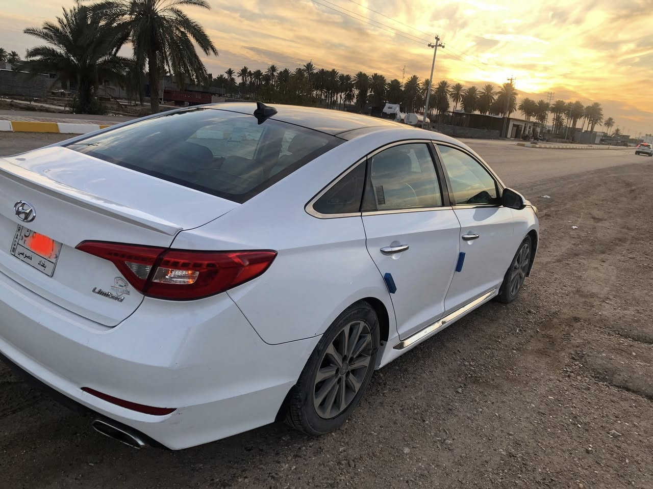 ✅ سوناتا 2016 لمتدد فول 1/1 فول للأخير 🚘🚘
محرك ٢٤٠٠ امريكي مبدله دعاميه وبنيد بس مابيها اي صبغ 

✅لون ابيض رقم بغداد 

✅بنوراما + شاشه + بصمه تشغيل 

✅ابواب بصمه + كشنات جلد + تحريك تلقائي ويه التشغيل

✅كشنات تدفئه وتبريد + كشنات كهرباء

✅تبريد قطعتين منفصل + دواخل صاج 

✅بردات جانبيه + اشاير مري + ترحيب 

✅بعد مواصفات المتدد معروف يجي فول الفول 

✅العنوان __الانبار الرمادي الخالديه
✅للتواصل  ___ ***********
السعر ١٤٥
