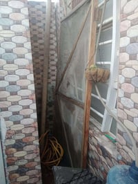 باب تور • إطار خشب • النجف