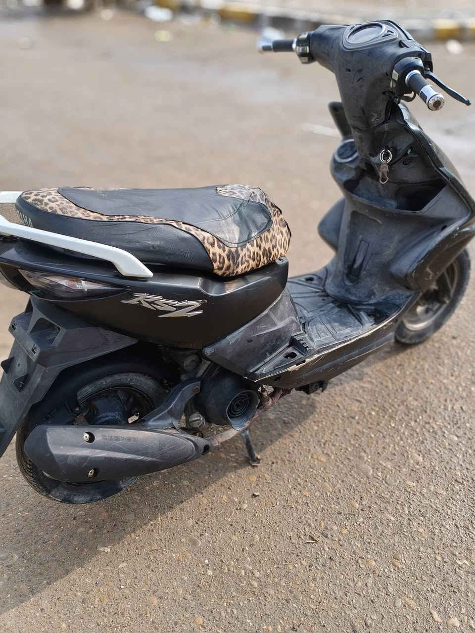 السلام عليكم
ماكس مضلع نوزل
كفاله عامة
برغي مامفتوح بيها من التاير للتاير
موديل 2010 نوزل
السعر 800 
بيها مجال حك الجية
للأستفسار ***********
