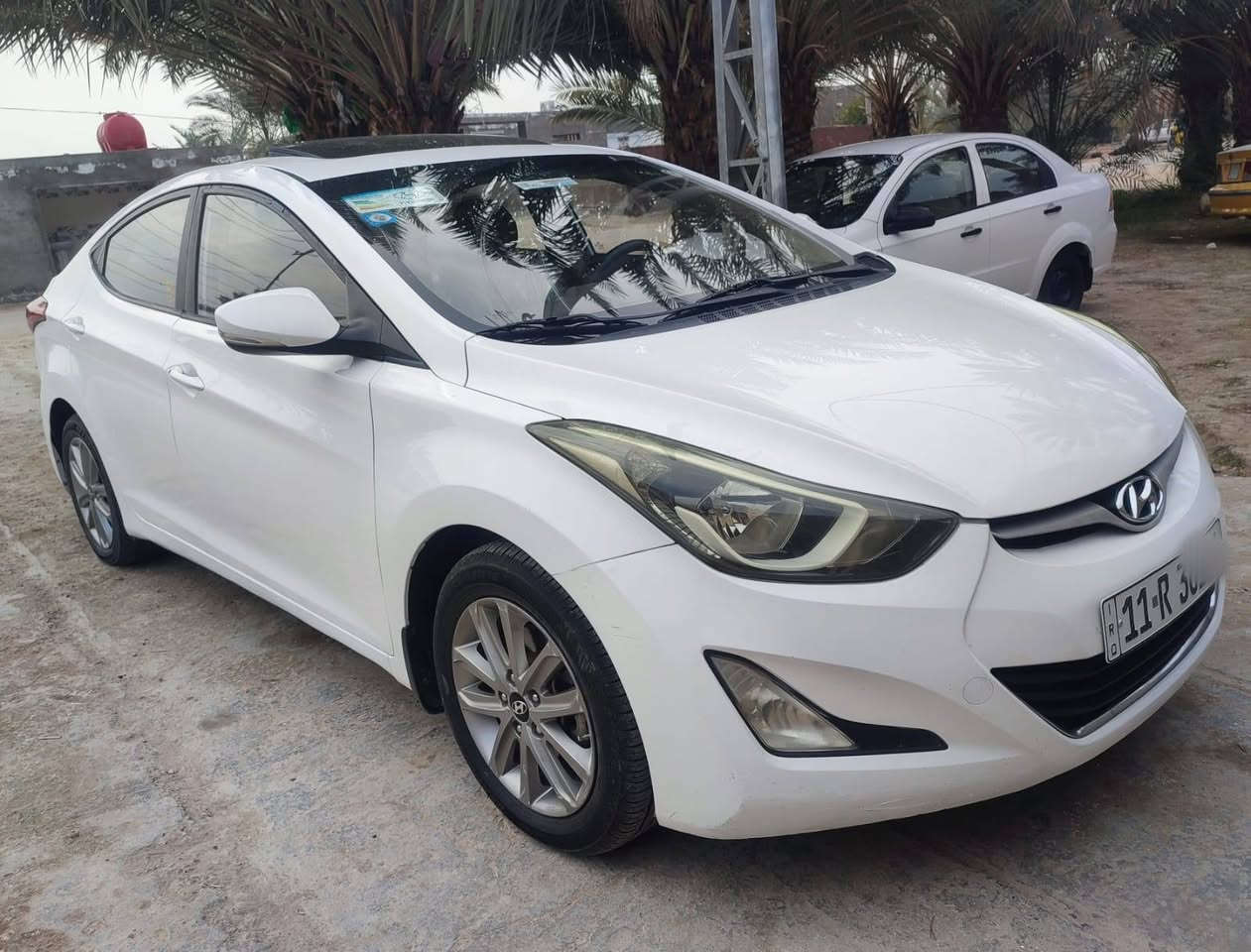 س/ع الانتره ١٤ شكل ١٦ خليجيه مكينه ١٨٠٠ دوش رقمه بغداد مميز سياره مكفوله كفاله عامه موصفاتها فول ١/١ عده بصمه سياره كلش حلوه وجديده وجاهزه مكينه كير حداديه تخم تاير جديد *********** عنوان مشخاب
