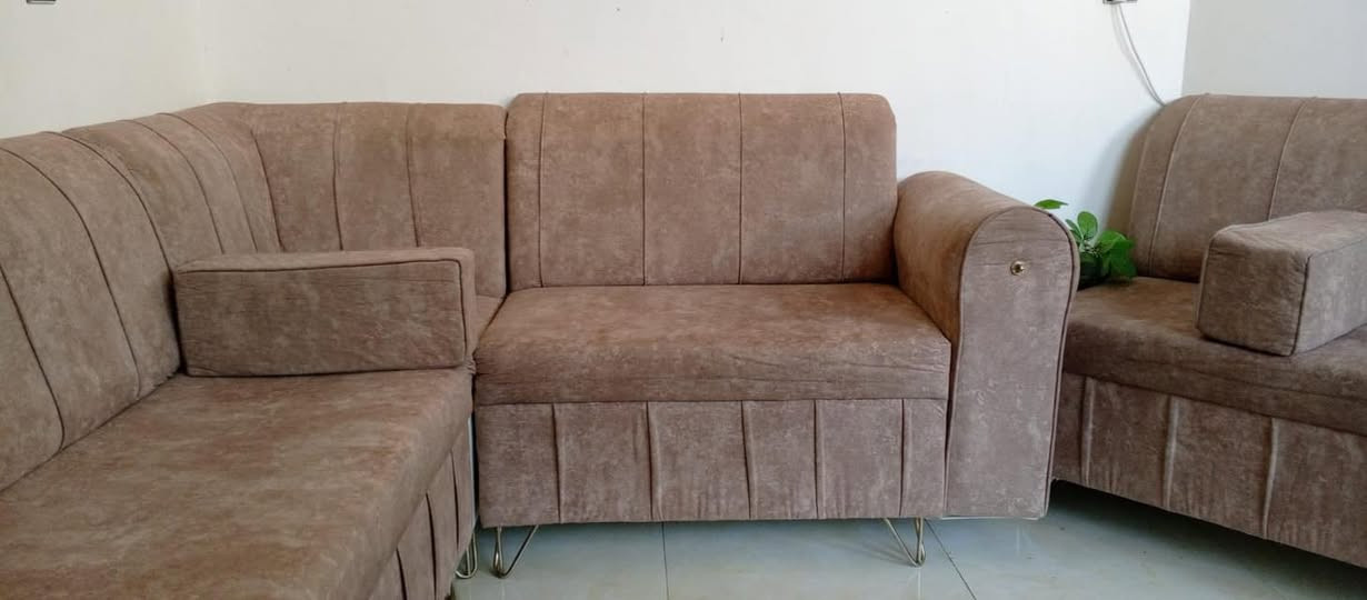 للبيع تخم استعمال 4اشهر ***********
