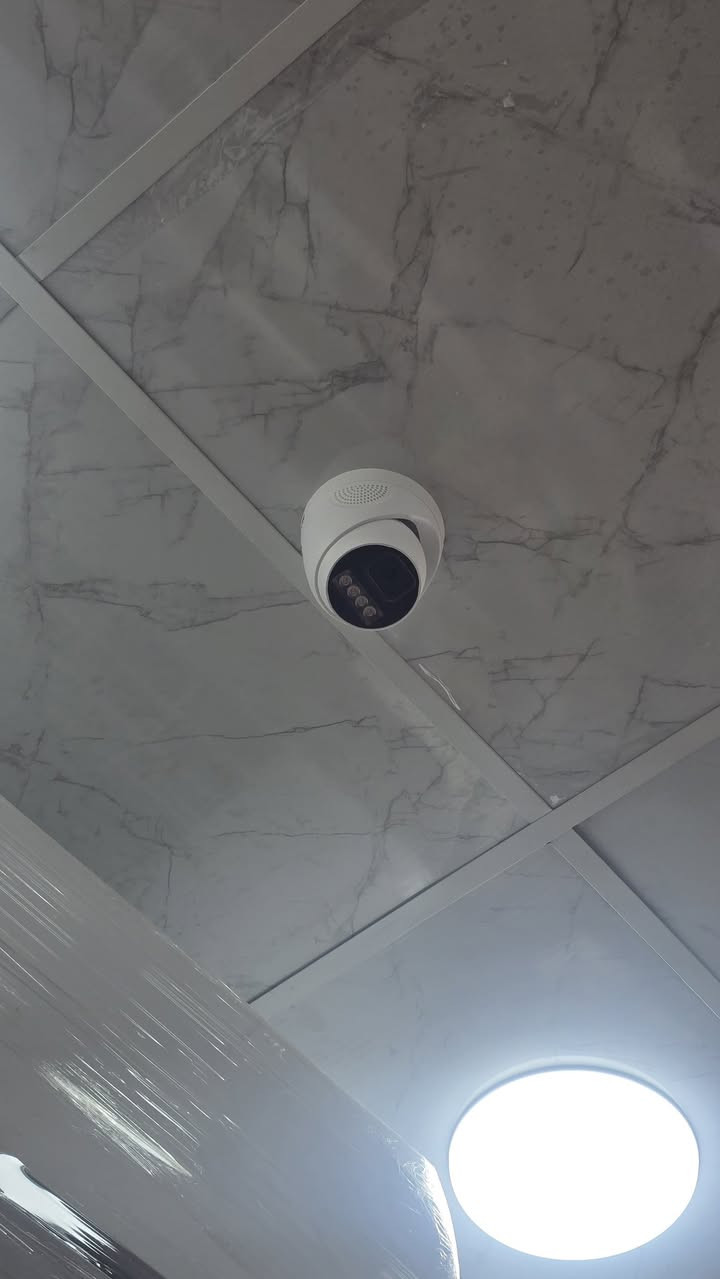 تم تنصيب وتجهيز كاميرات مراقبة
لأسواق #اسواق_حيدوري في شارع المكاتب 
منظومه مكونه من ٨ كاميرات مراقبة 
مثل مموضح عدكم في الصورة ..
مستعدين لتجهيز الكاميرات ل..
للمنازل 
المطاعم 
المحلات التجارية 
المقاهي 
..... عنوانه الحسينية شارع جامع النور مقابل أفران الكوثر 
معرض سكاي توب Sky Top للكاميرات المراقبة


**إذا كنت صاحب هذا الإعلان وتريد حذفه لأي سبب، رجاءا أرسل رسالة إلى الدعم الفني**