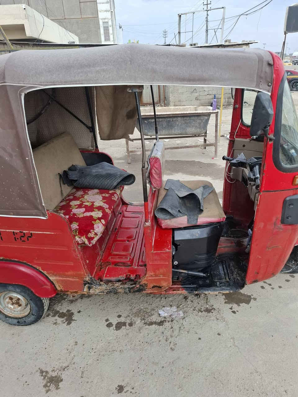 تكتك للبيع اوراق كامله اتكفل لترقيم موديل 18 شهر ال11 مكفوله ضربه وصبغ بلاديه معمره دوسه اماميه وما مصبوغه مكينه لاتنقيص ولا تبخير فول نعومه  رايدها ب3 و400 بيها مجال قليل عنوان بغداد طريق لدوره قرب علوت لرشيد ***********
