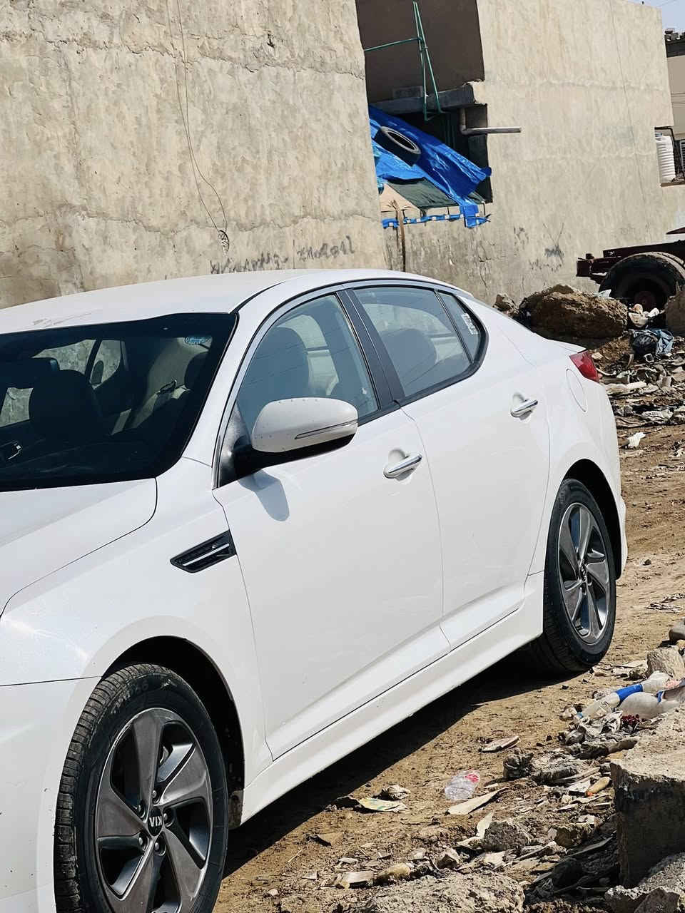 ألسلام عليكم كيا اوبتما خليجي موديل 2013
سياره عل وضع شركه حلوه وجديده وموضحه بل سونار 
سعر 138ورقه وبيها مجال قليل 
الاستفسار ***********
