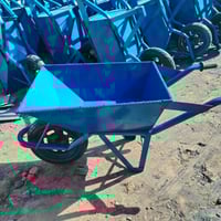 عربة تراب • حدادي • ثقيل